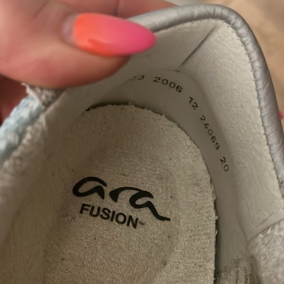 Ara Leigh Pastel Rainbow Sneakers Ombre Size 5 Fusion Removable Inserts Comfort - Picture 10 of 11